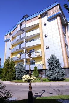 Hotel Front - Evening or Night